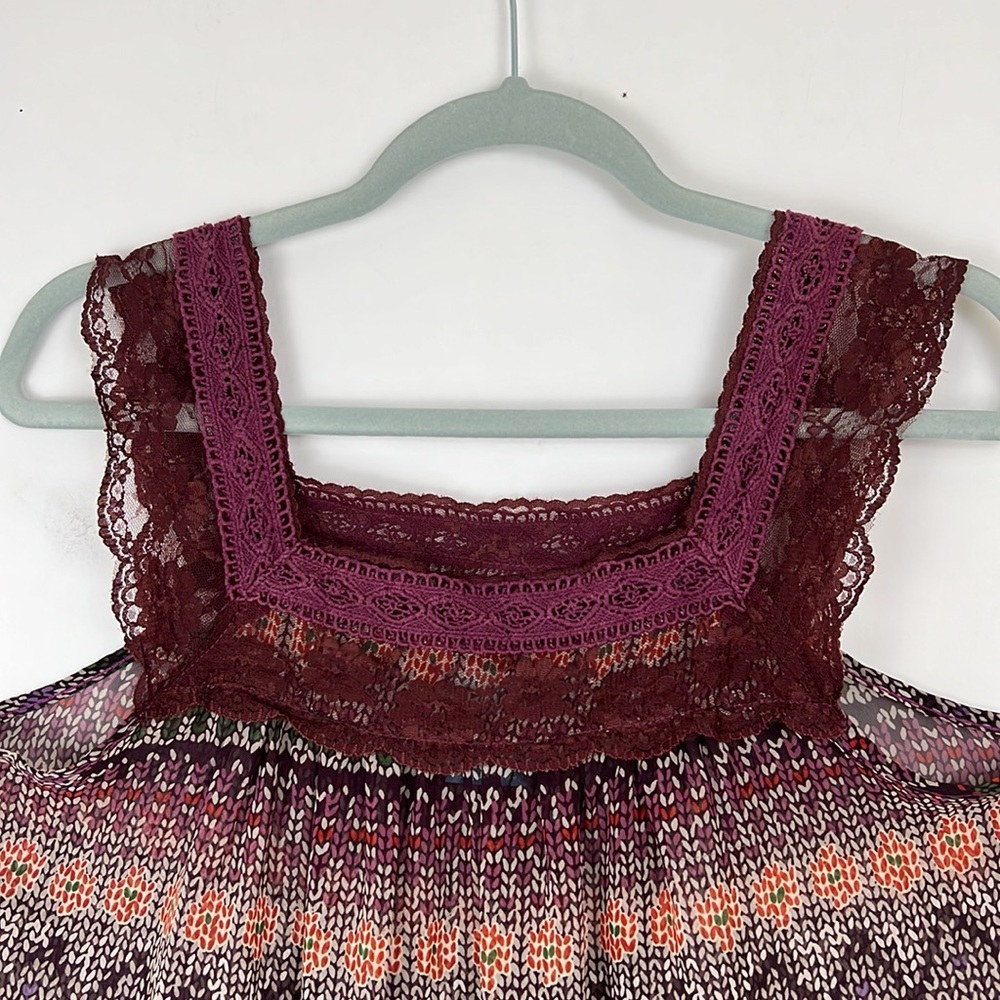 H.I.P. Sleeveless blouse lacey straps burgundy floral design L - Picture 2 of 8